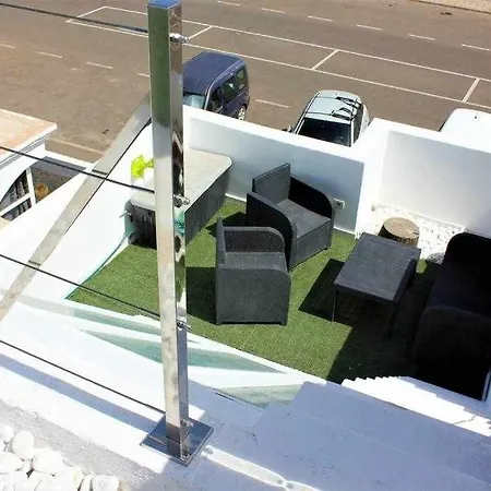 Breeze View House By The Sea Apartment
