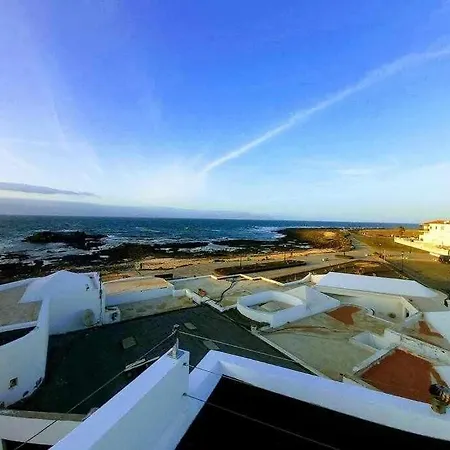 Breeze View House By The Sea
