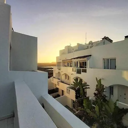 Breeze View House By The Sea Apartment *