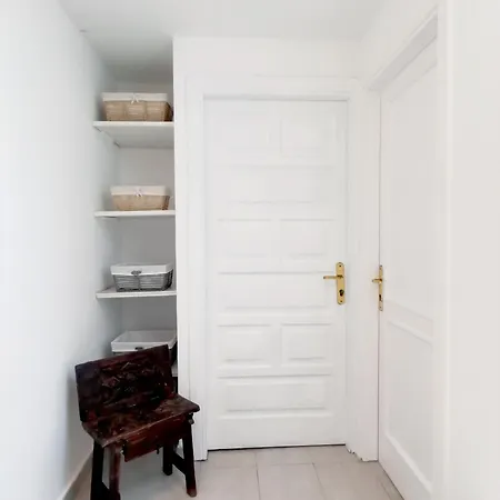 Sun & 9 Apartment